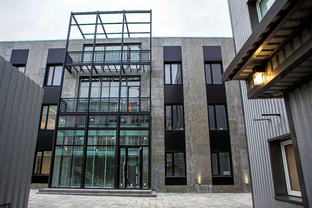 Без кмісії, Продаж офісної будівлі біля метро Політехнічний Інститут.