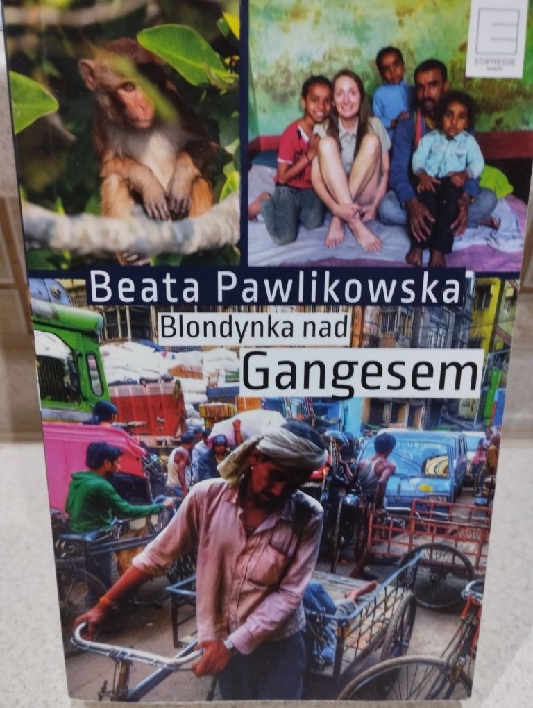 Blondynka nad Gangesem