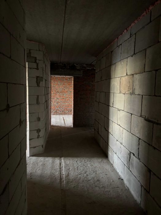 Сучасна квартира у новобудові