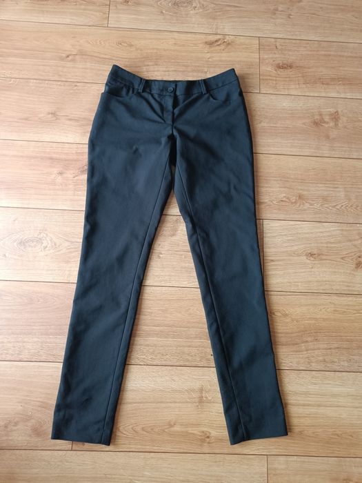 36/S spodnie damskie czarne eleganckie