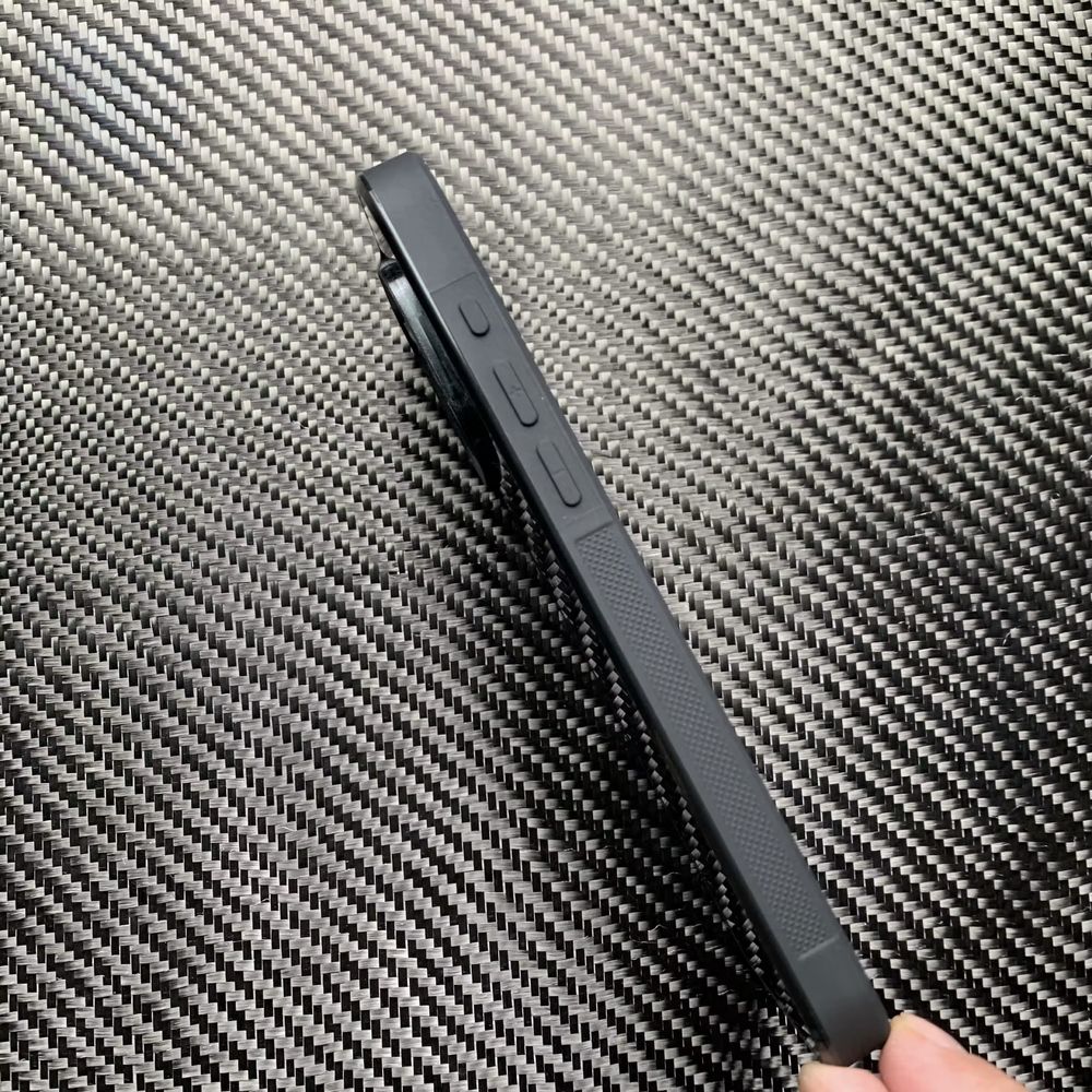 Чохол з справжнього кованого карбону для iphone 16, 16 pro, 16 pro max
