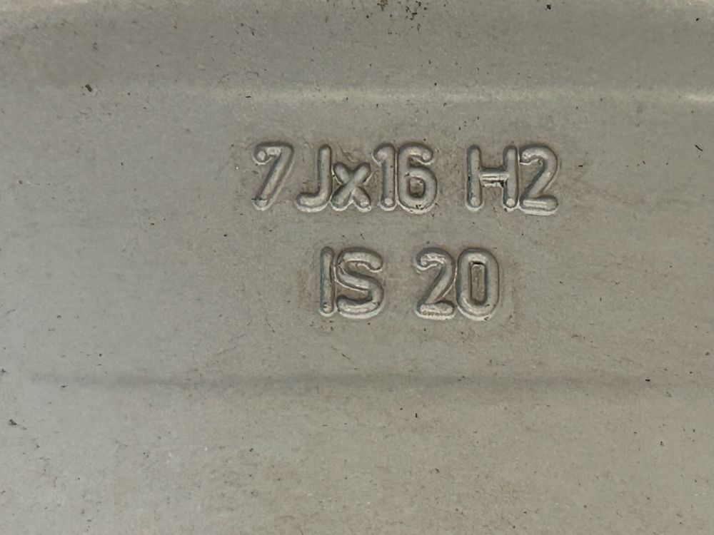 173 Felgi Aluminiowe ORYGINAŁ BMW R 16 5x120 otwór 72,5 Bardzo Ładne