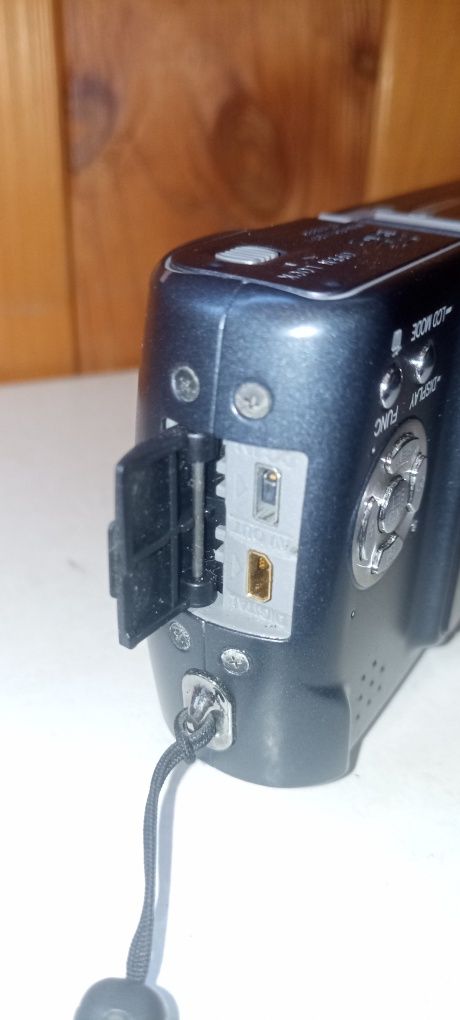 камера Panasonic Lumix DMC-TZ2.