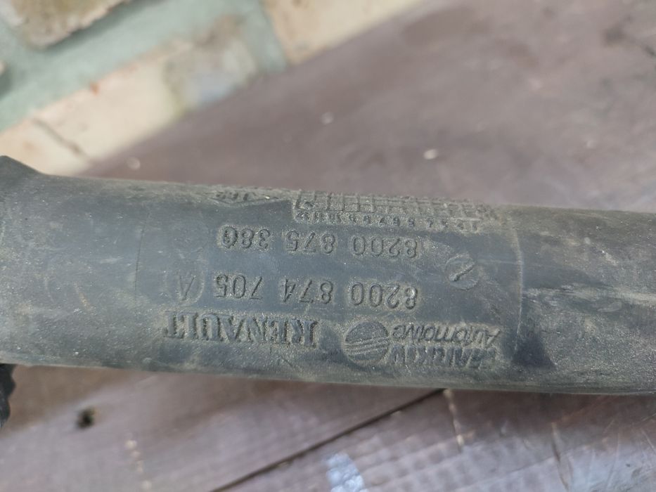 Патрубок интеркулера Renault Kangoo 1.5 dci 8200874705 8200875380