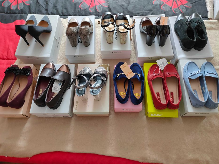 Vendo vários pares de calçado