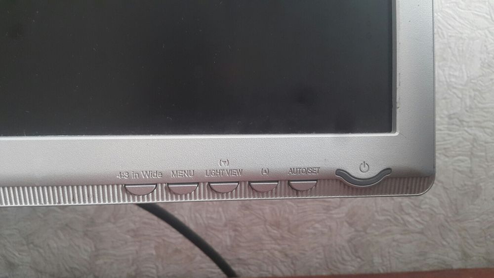 Монитор LG FLATRON W2234S