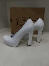 Нові весільні білі туфлі Stefano Lompas