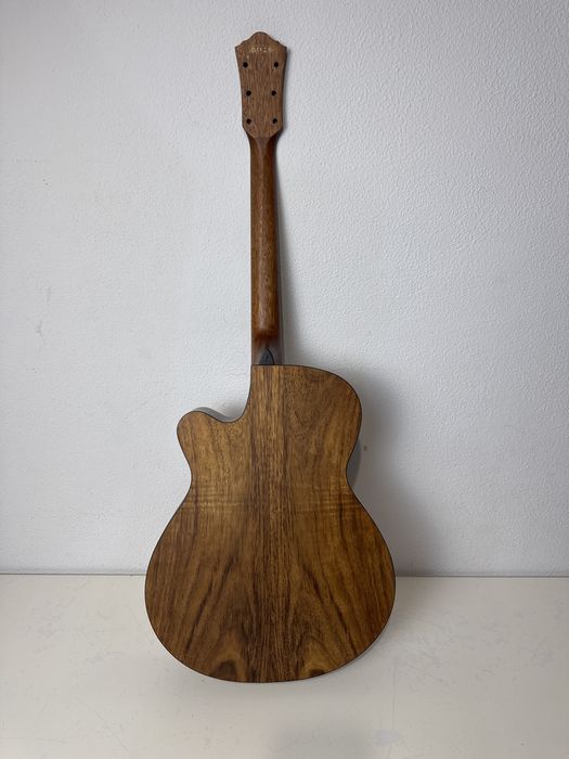 Corpo de guitarra ibanez