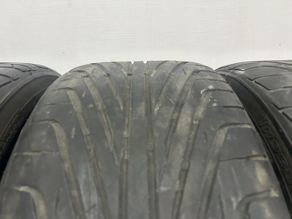 Продам резину triangle tr968 245/35r20