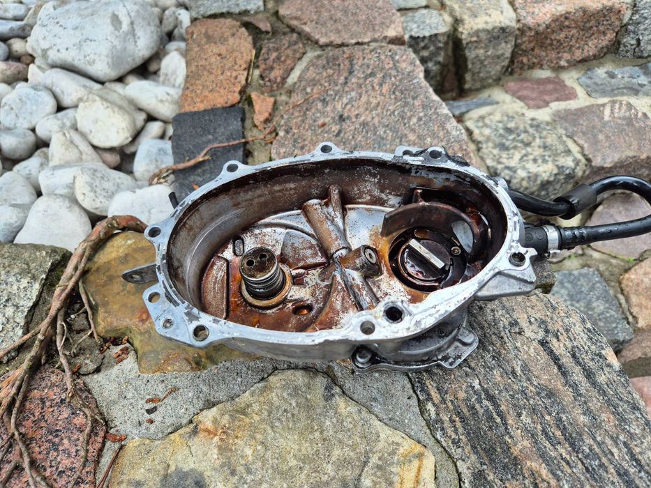 vw audi a4 b7 a6  obudowa rozrządu wariatora zawór faz wakum 2.0 TFSI