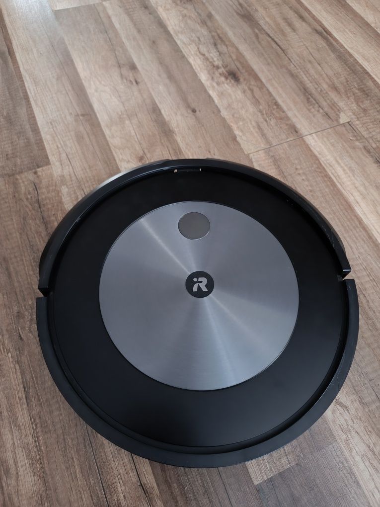 iRobot Roomba J7+ na gwarancji