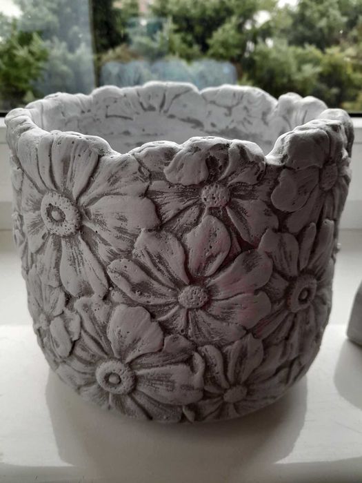 Donica doniczka betonowa Kwiaty Ozdoba Ręcznie wykonana i malowana