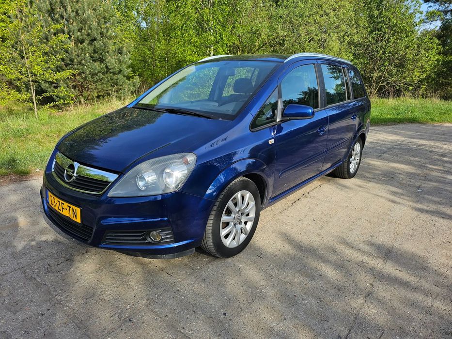 Opel Zafira Jeden Właściciel Klima Navi Serwis Bezwypadkowy