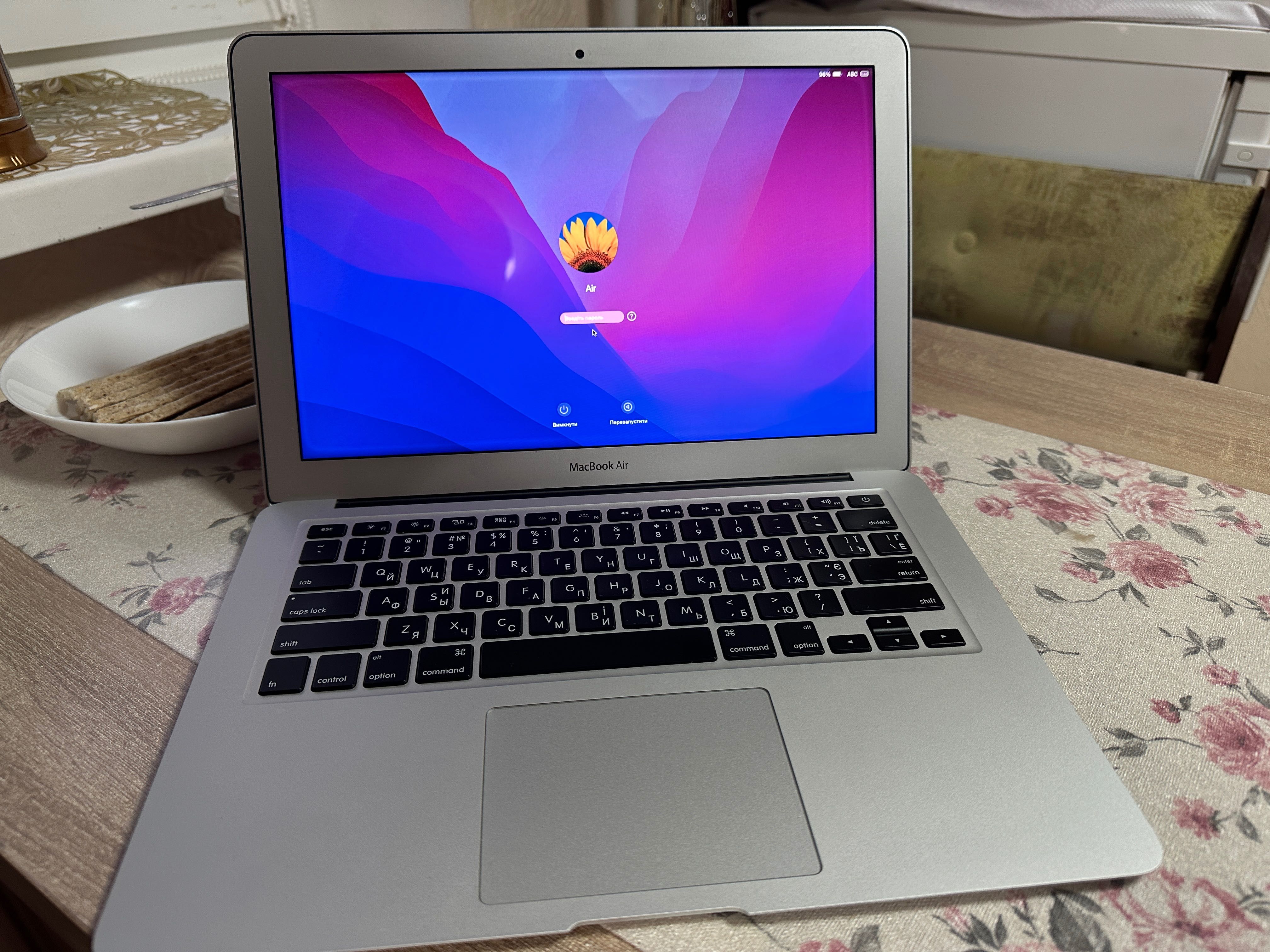 MacBook Air 2018 13 дюймів