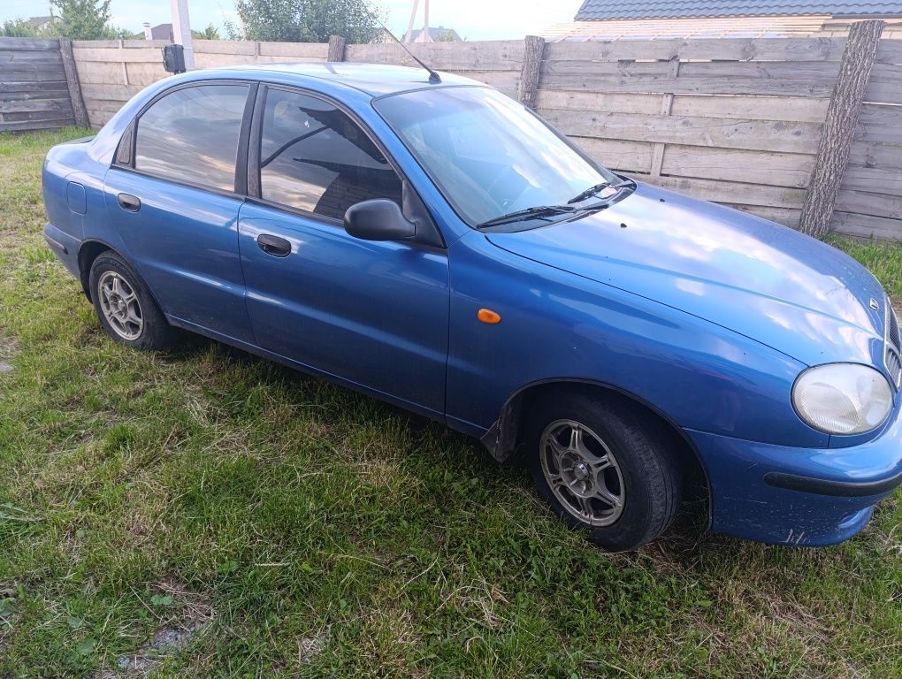 Продам сенс 1.3 2006 року