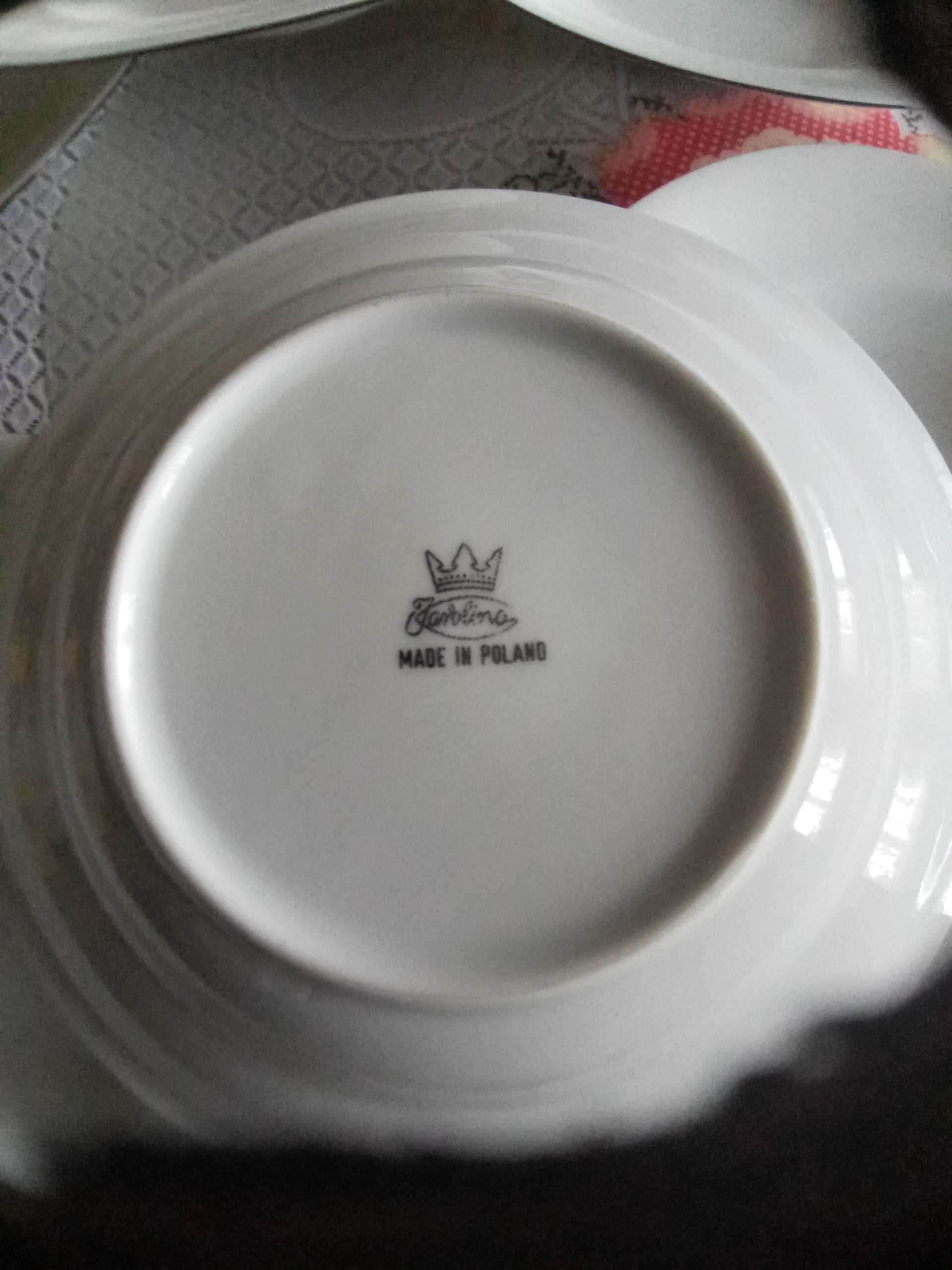 Sześć głębokich talerzy porcelana chińska