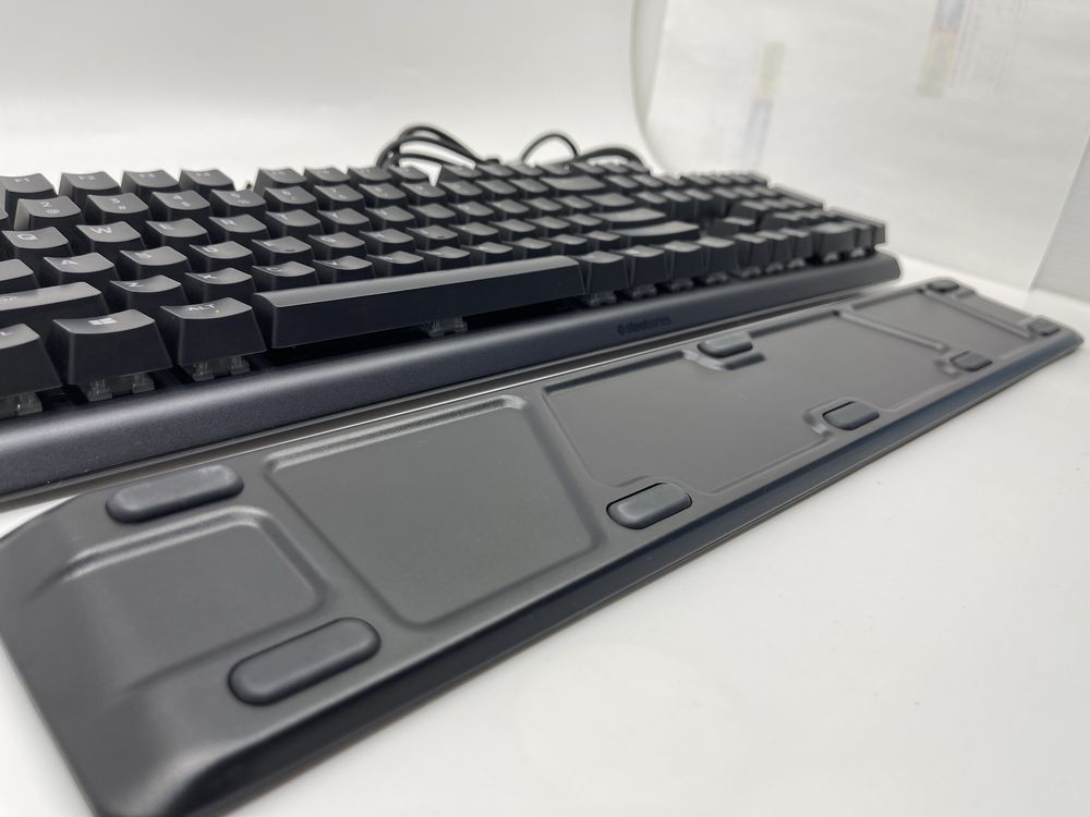 Игровая USB-клавиатура SteelSeries/Apex5 с RGB-подсветкой