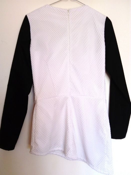 Czarno- biała tunika sukienka SeeMoon motyw scull