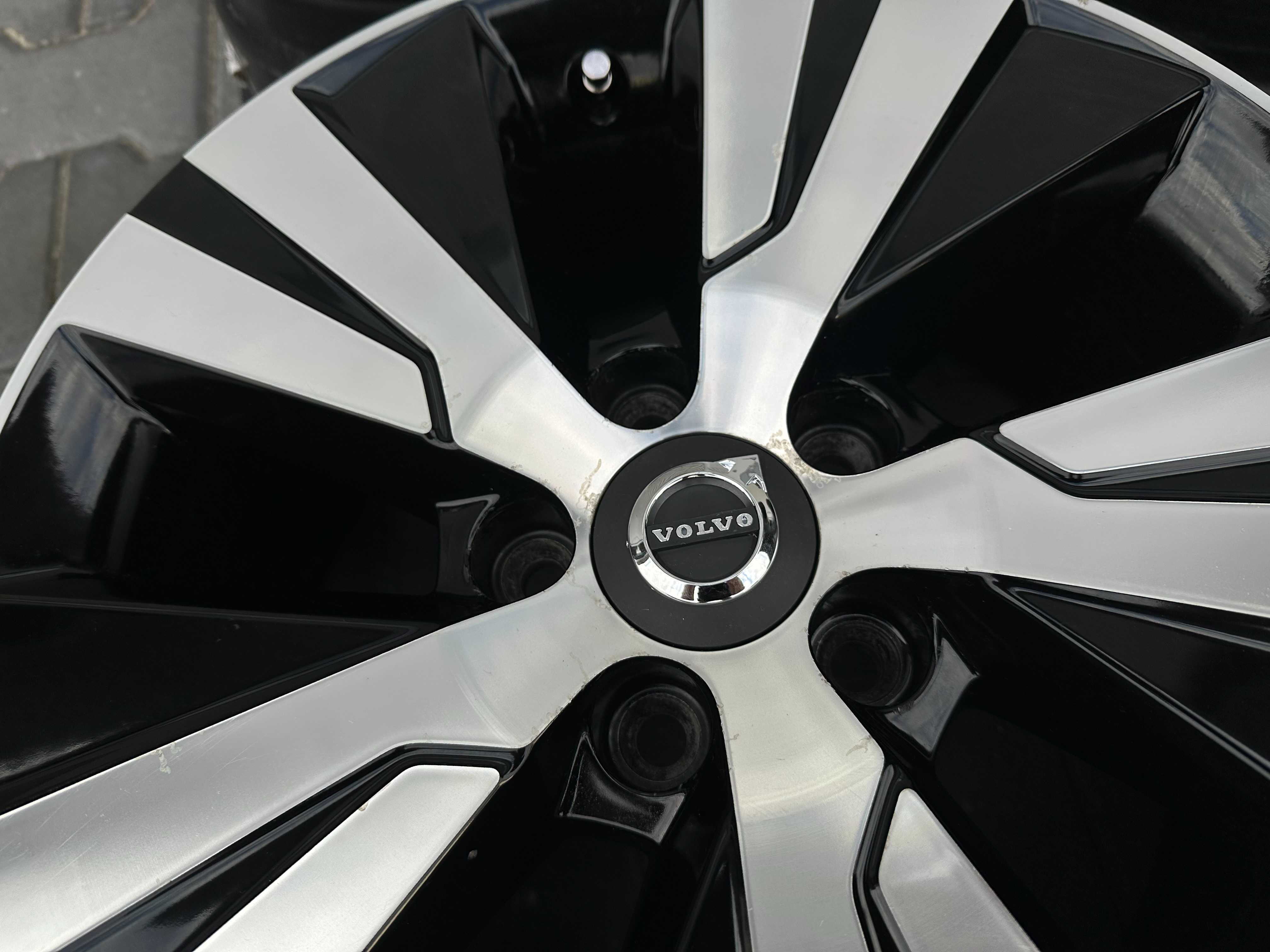 5x108 16 VOLVO XC40 XC60 XC70 S80 S90 V90 V80 V60 S70 S60 C30 S40 V50
