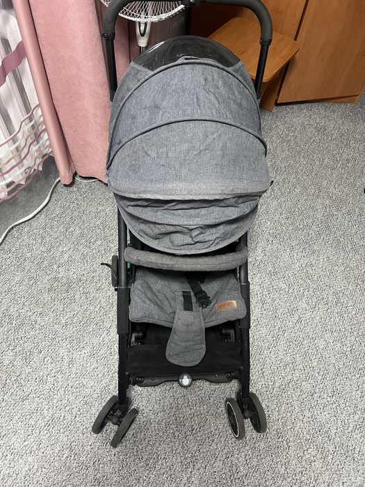 Детская коляска весна, лето