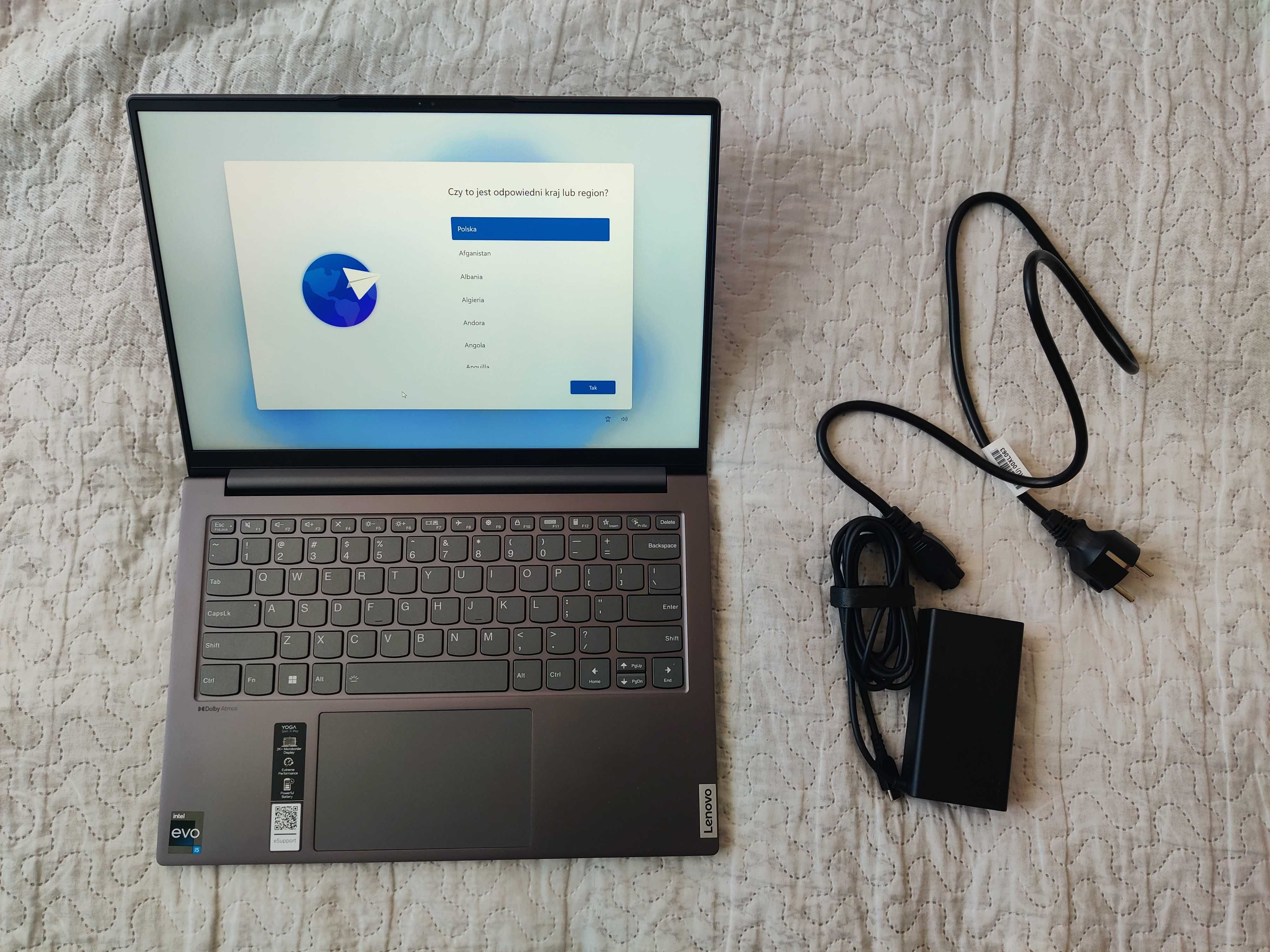 Lenovo Yoga Slim 7 Pro-14 (14IAH7) i5-12500H/16GB/512/Win11 (GWAR)