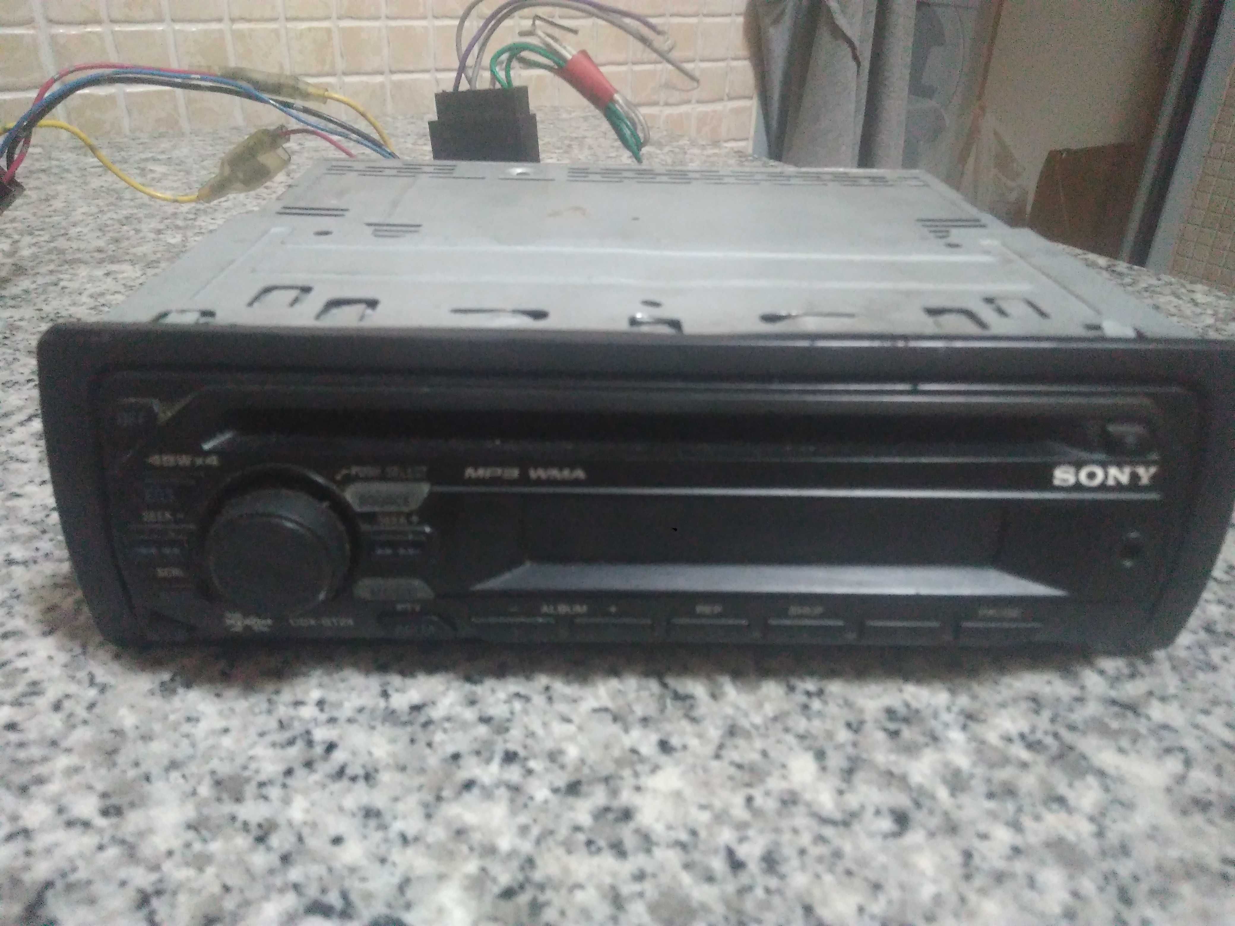 Vendo 2 radios para carro