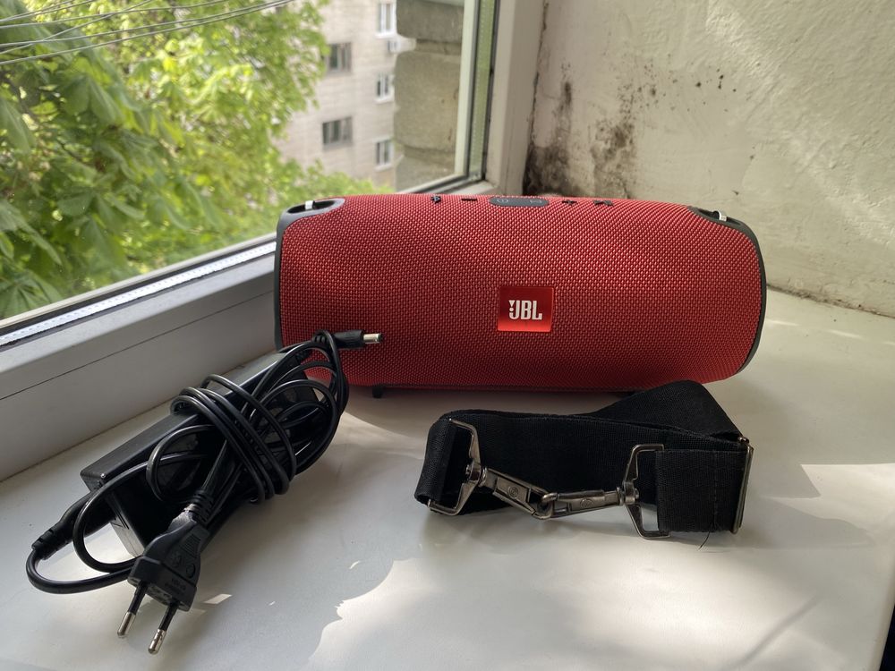 Jbl extreme оригинал, новый акаиулятор 40W