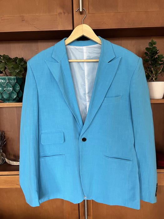 Błękitny lniany garnitur