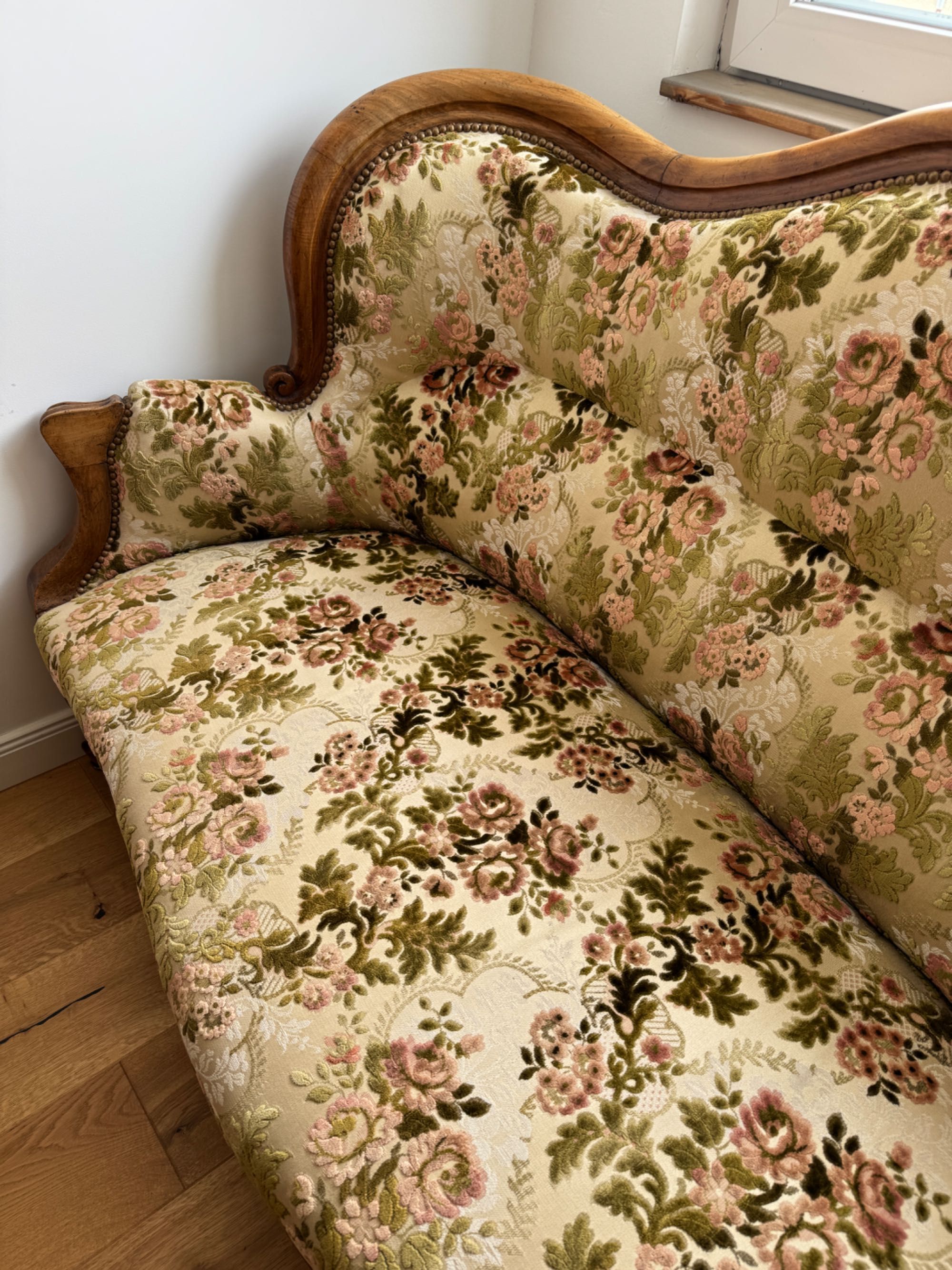 Francuska sofa Ludwik XVI, stan bardzo dobry