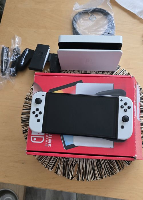 Nintendo switch w stanie idealnym