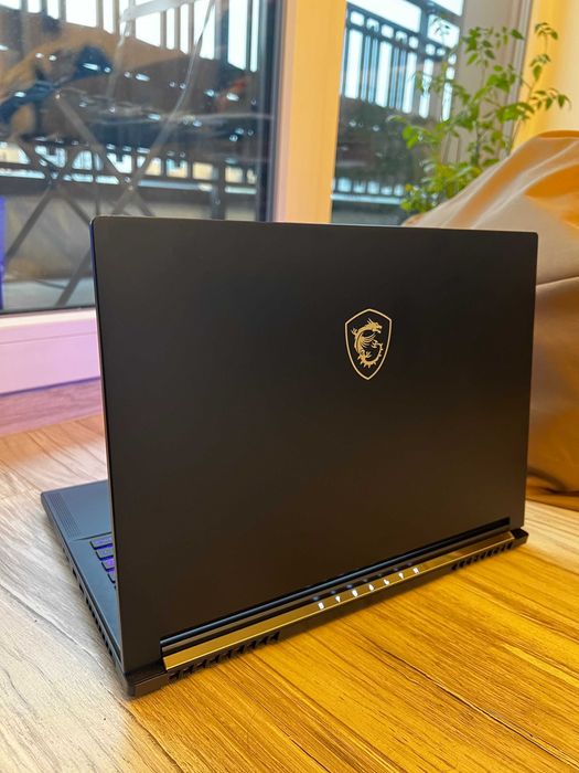 Laptop MSI Stealth 16 AI Studio UHD+, 120Hz, 4070