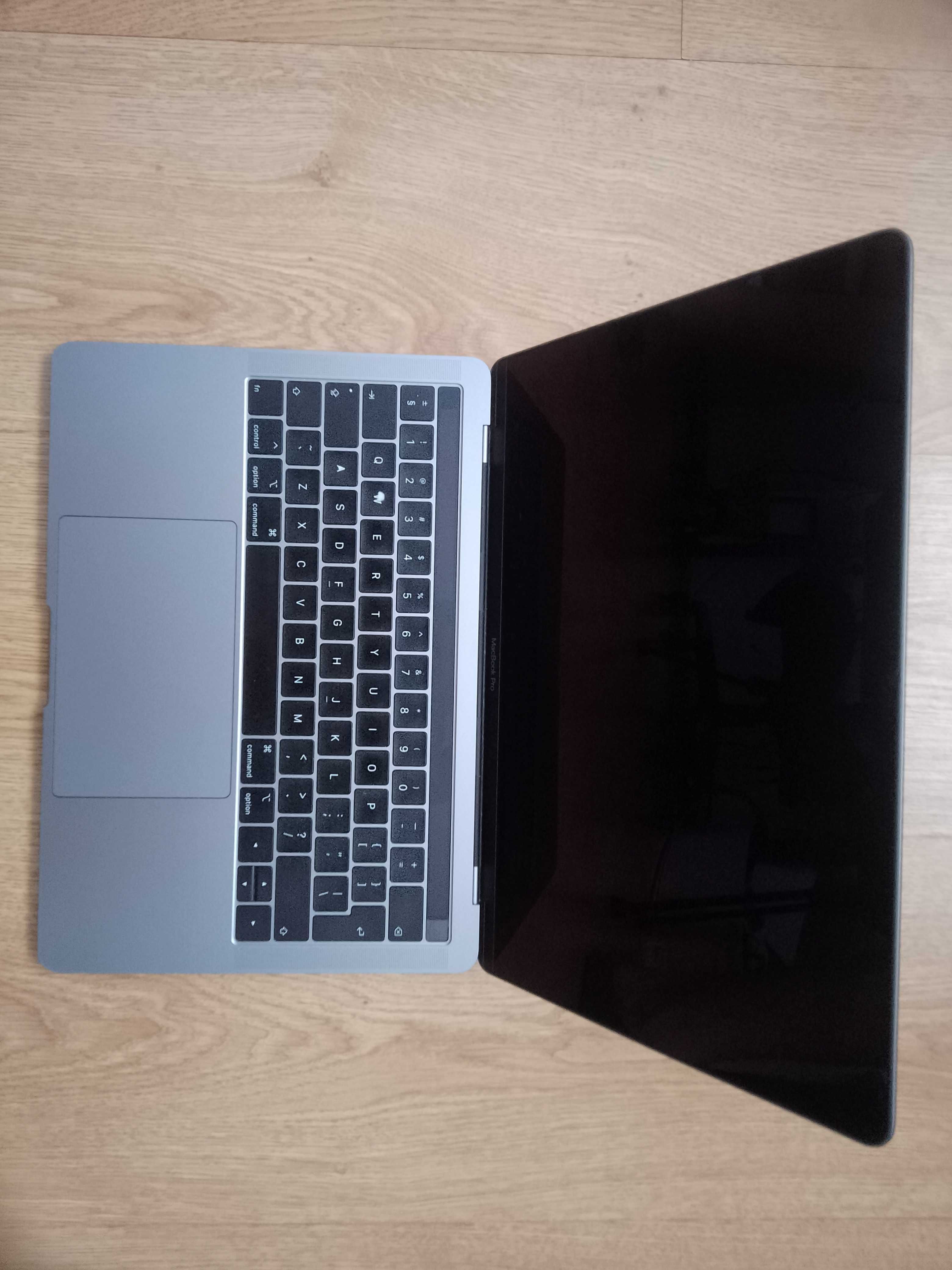 MacBook Pro i7, 16 GB, SSD, macOS