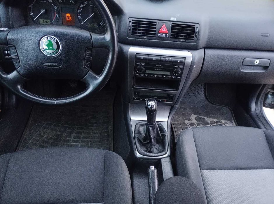 Шкода октавия 2.0 на запчасти