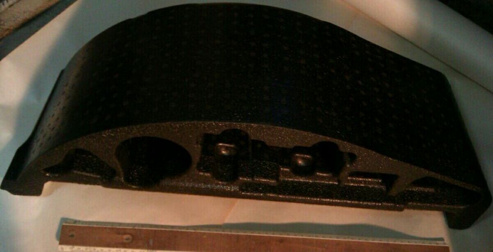 Ящик для инструмента в MERCEDES ( модель W 203 )