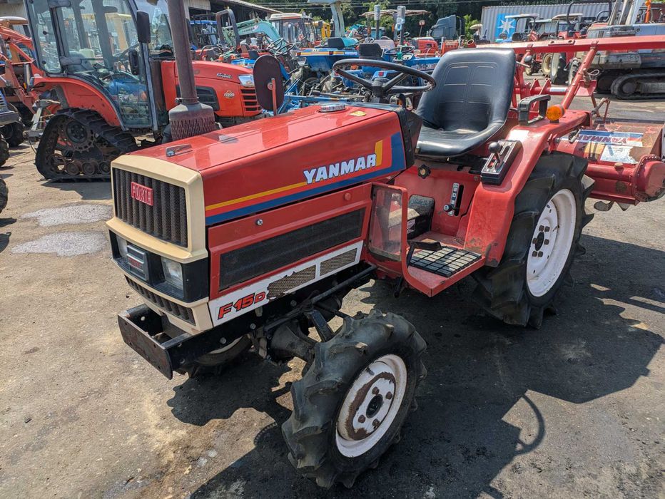 Traktor Yanmar F15D