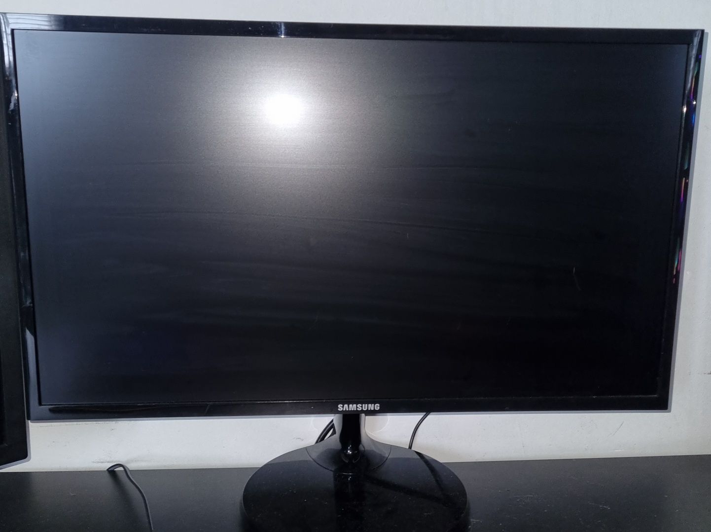 Monitor samsung 24 cale jak nowy