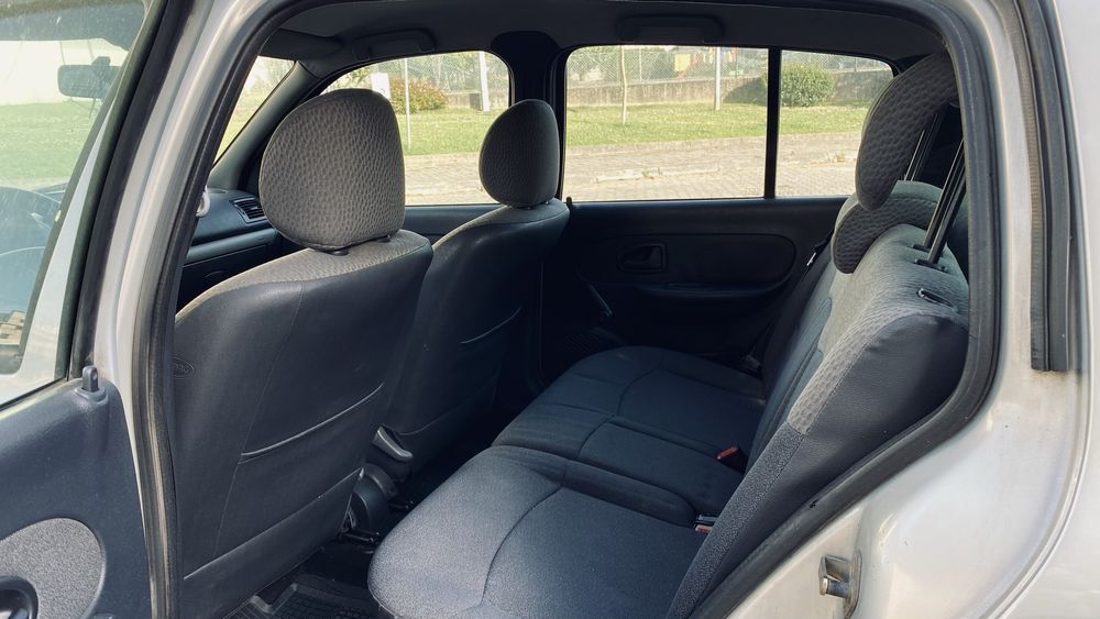 Renault Clio 2004