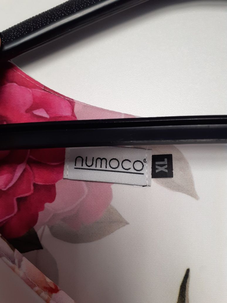 Sukienka Numoco r.XL