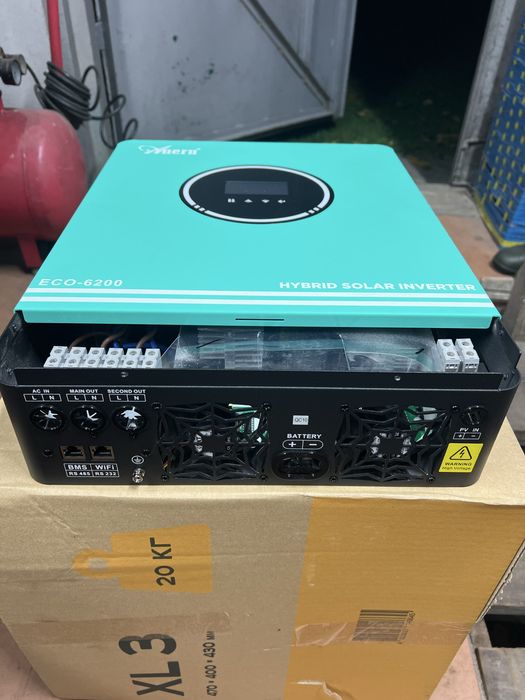 Гібридний інвертор 6.2 кВт Dextrom