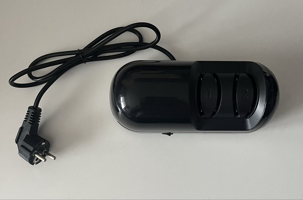 StilGut WT28D7STBK czarna ostrzałka elektryczna do noży