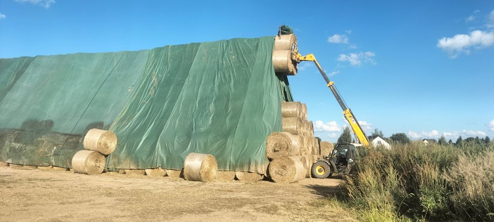 Słoma SPOD WŁÓKNINY z transportem baloty 160cm