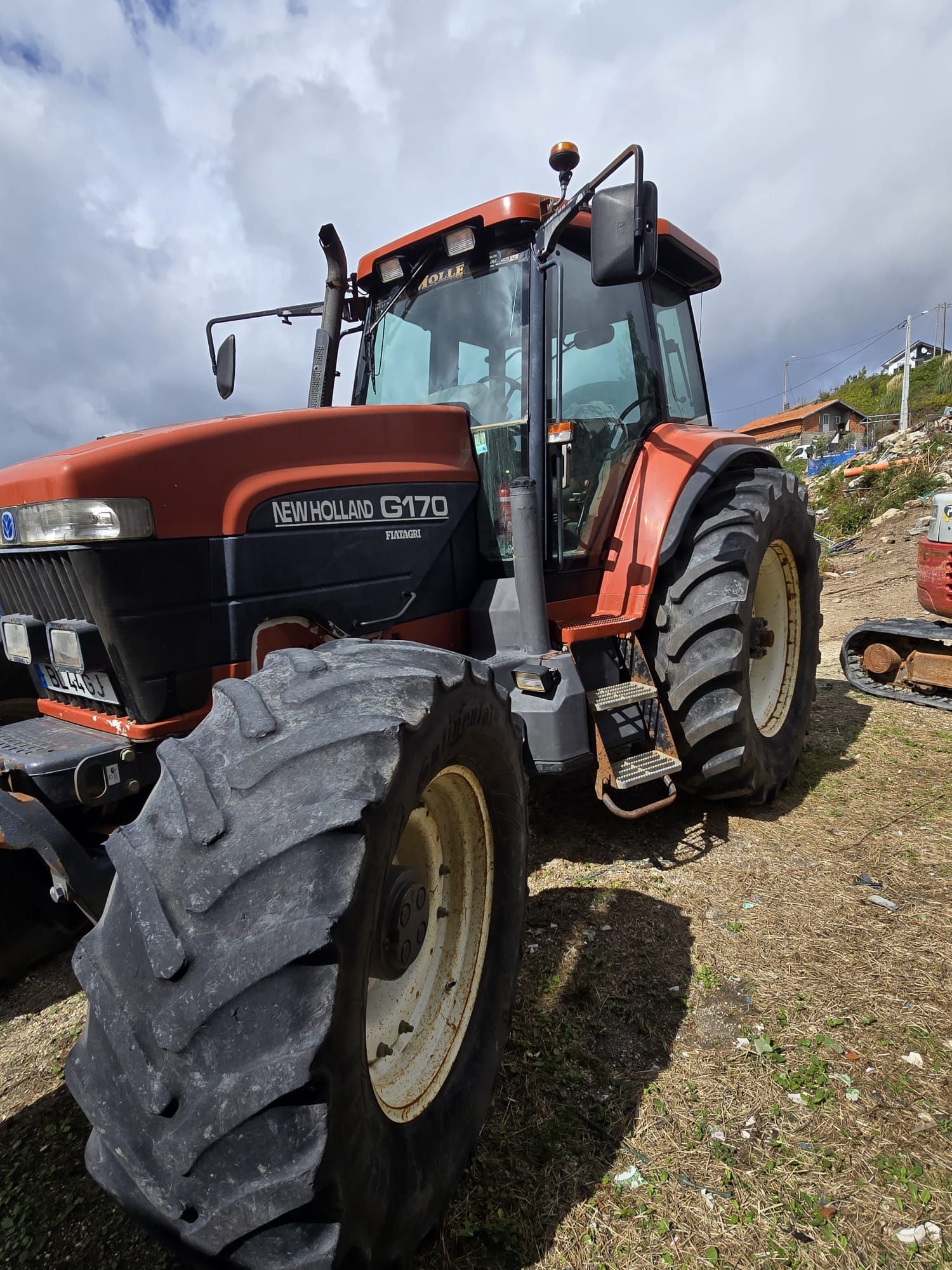 Trator New Holland G170