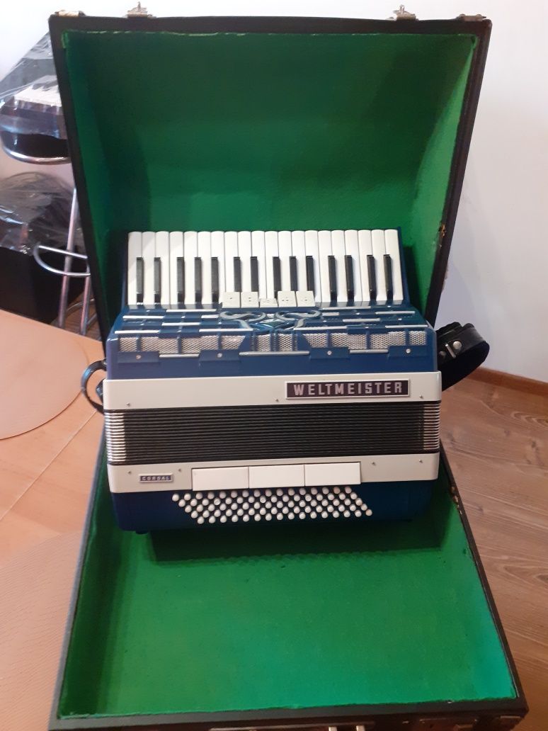 Sprzedam akordeon weltmeister 80B cordal