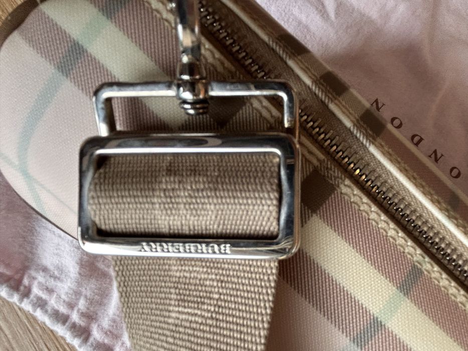 Mala Burberry, como nova,