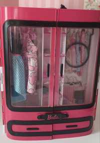Шкаф Barbie для ляльок
З парою плать,взуттям та аксесуарами
1000 грн