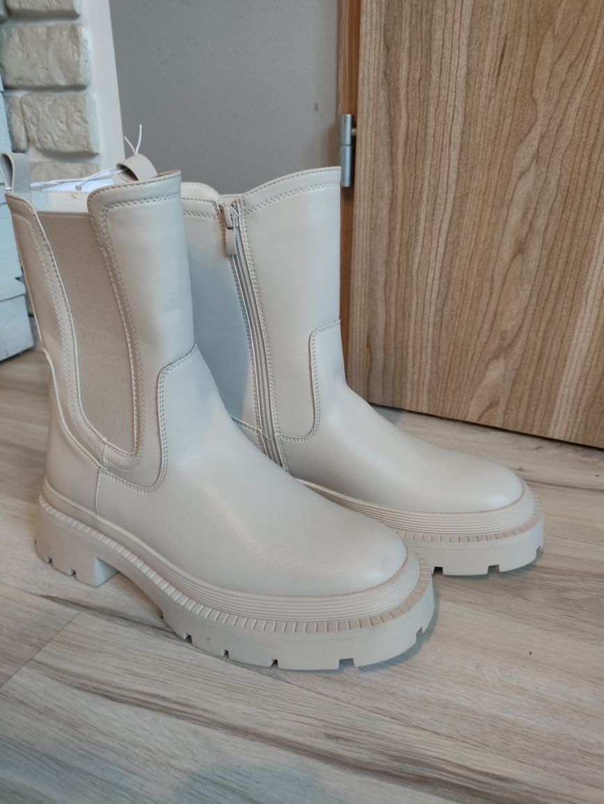 Nowe botki sinsay