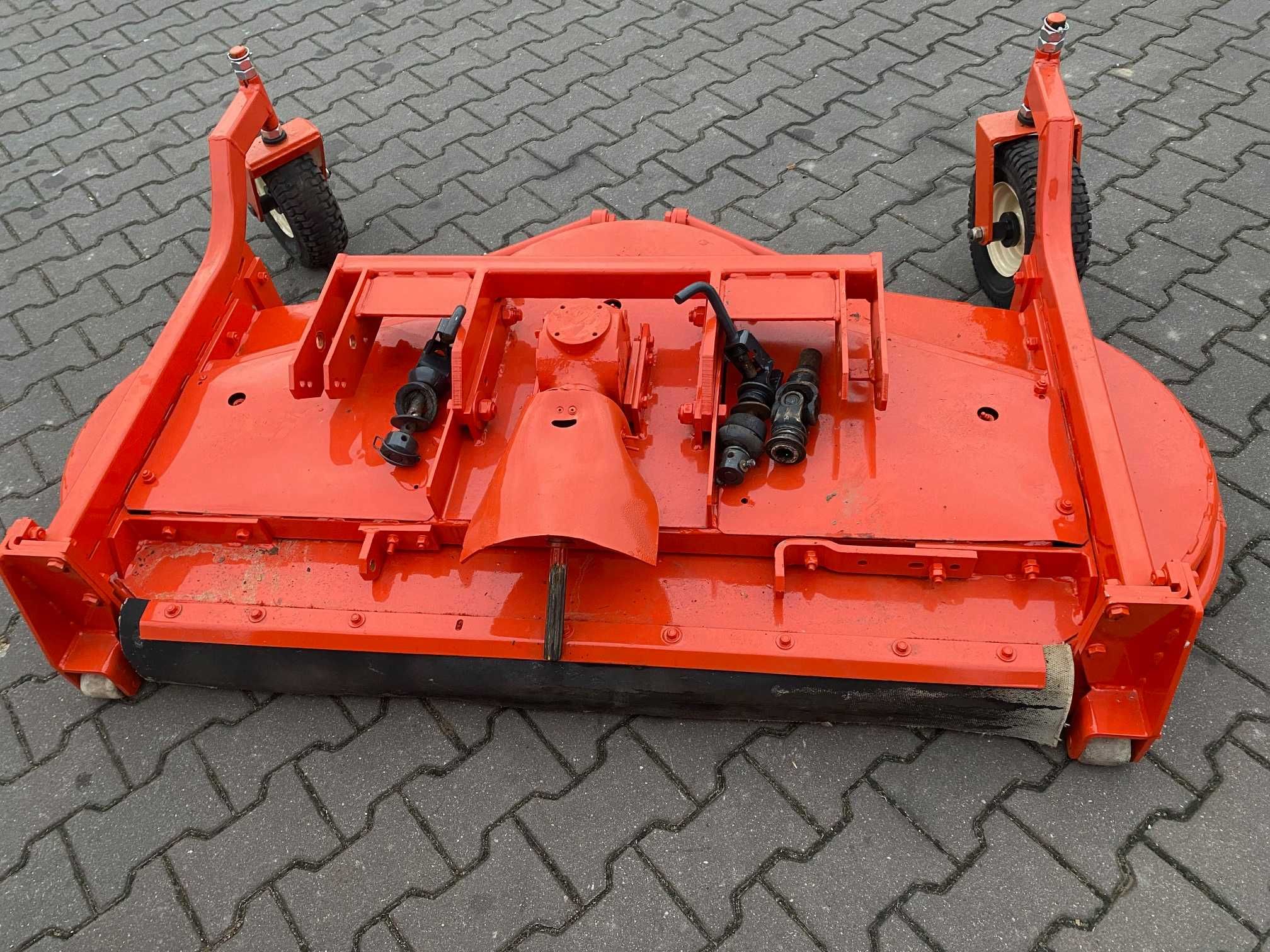 Traktor kosiarka Kubota 4 cylindry , kabina , 4x4 , pług