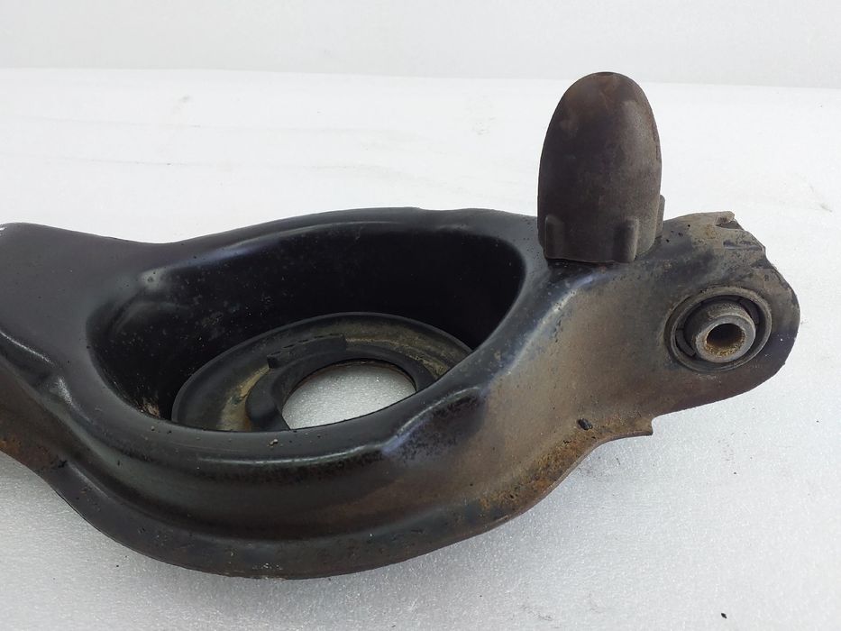 Braço de suspensão trás esquerdo FORD C-Max II (DXA/CB7, DXA/CEU)