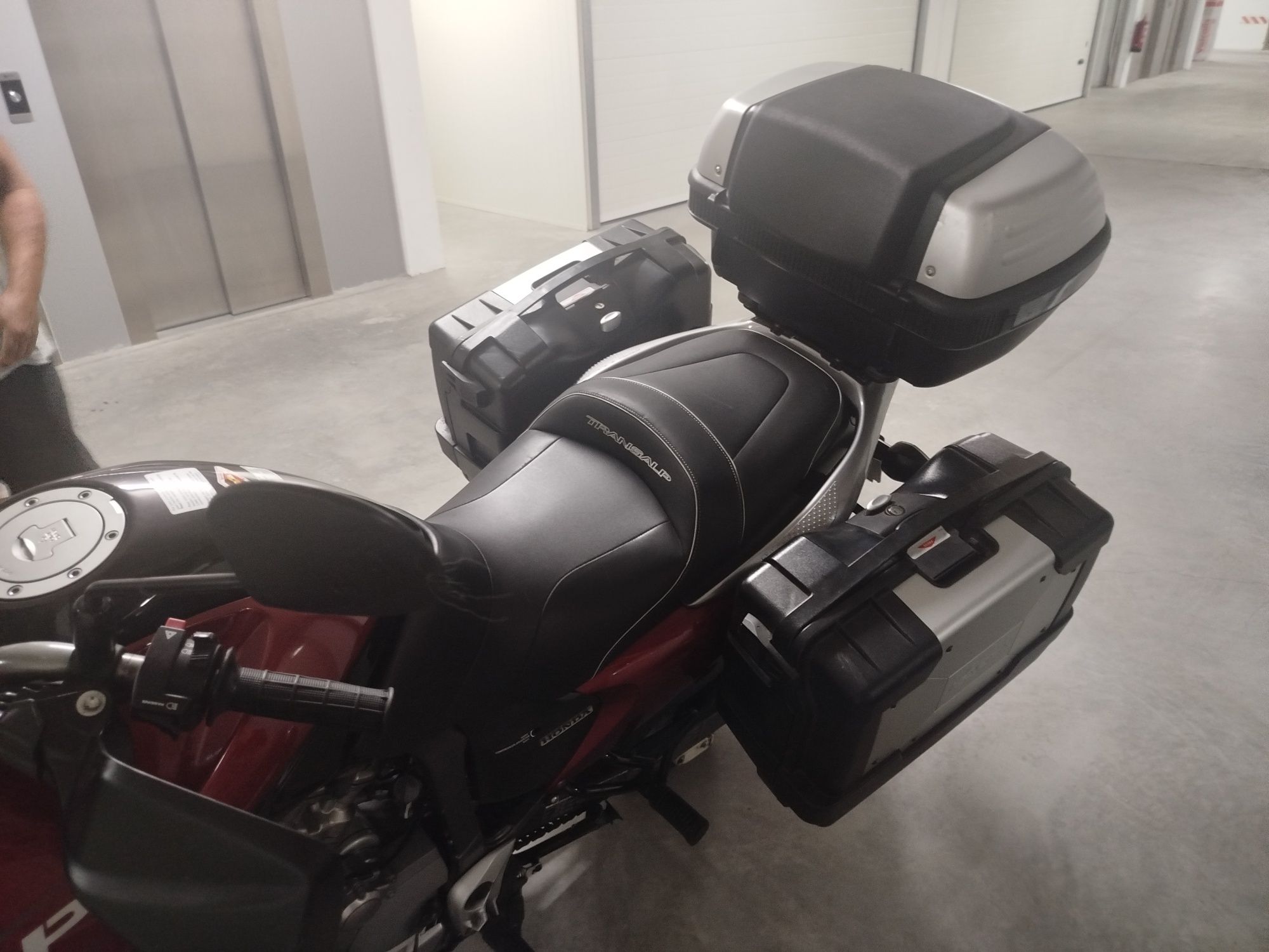 Honda Transalp 2009