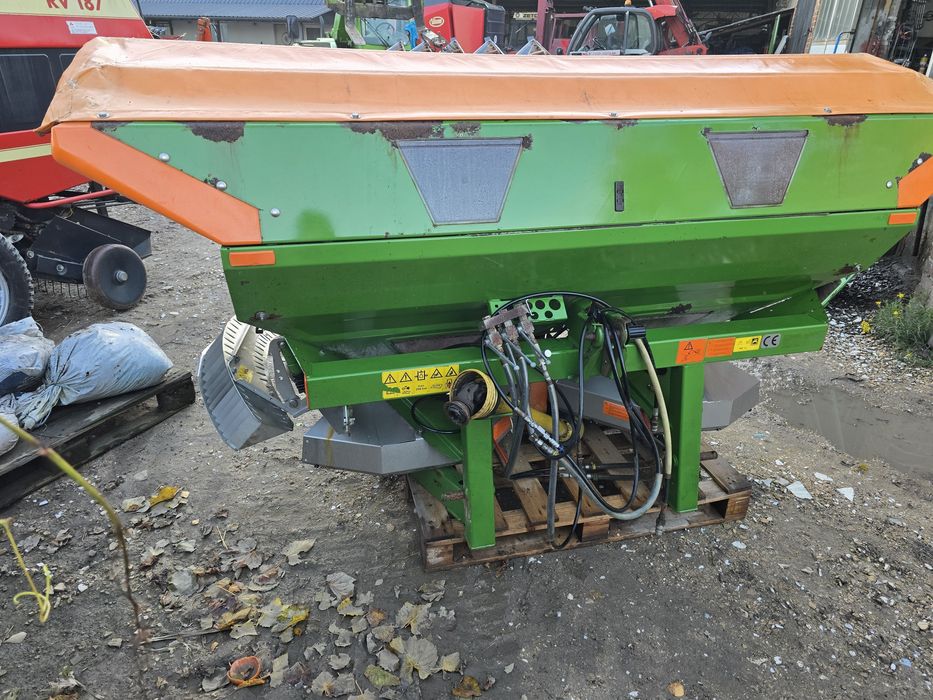 Rozsiewacz Amazone ZA-M Pretix wysiew graniczny